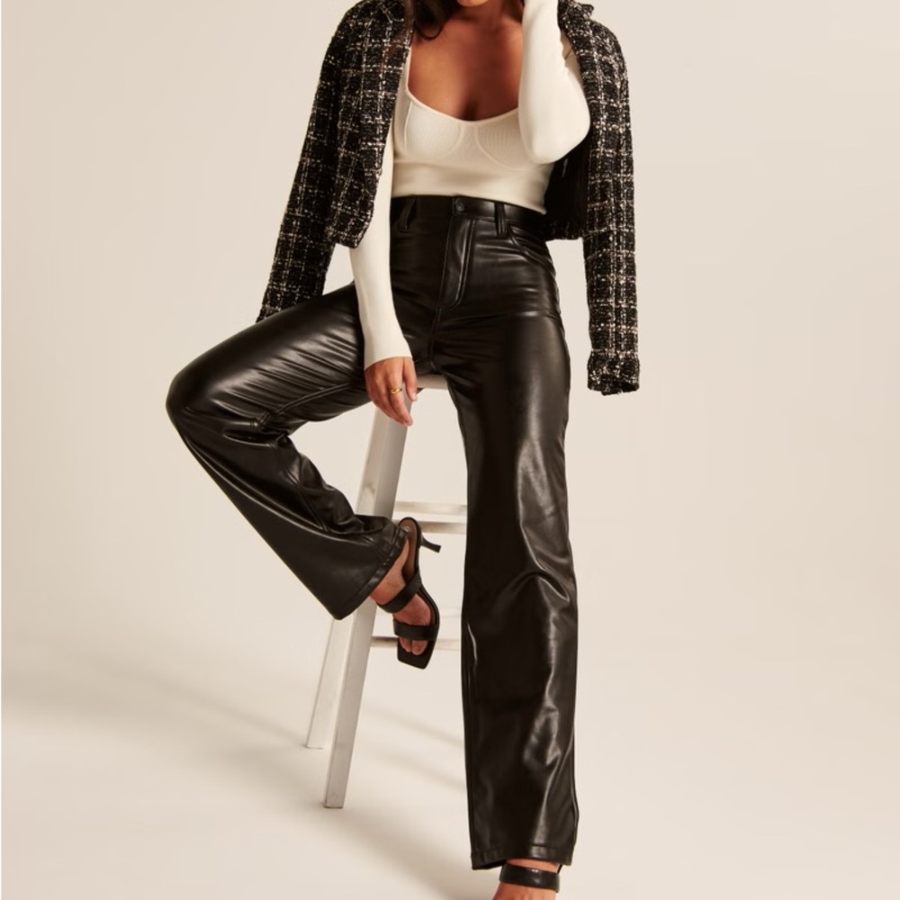 Curve Love Vegan Leather 90s Relaxed Pant